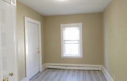 25 Oakland Ave, Everett, MA 02149