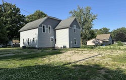 1301 S 1st Ave, Northwood, IA 50459