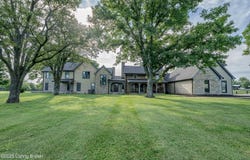 411 Paddock Ln, Simpsonville, KY 40067
