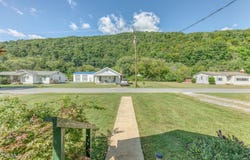 1112 S Buffalo Street, Erwin, TN 37650