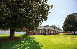 1100 Pasadena Ave, Muscle Shoals, AL 35661