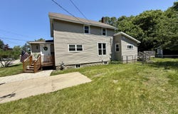 202 N Staffon Street, Ludington, MI 49431