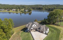 438 Mapleton Lane, Columbus, NC 28722