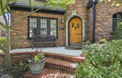 245 Ridgemont Road, Grosse Pointe Farms, MI 48236