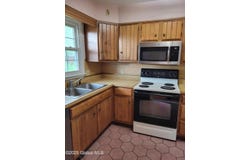 7 Briar Ave, Albany, NY 12203