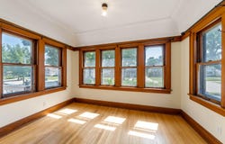 2189 S 91st St, West Allis, WI 53227