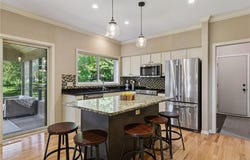 2215 Stone Creek Lane E, Chanhassen, MN 55317
