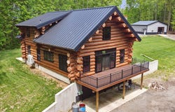 7428 E 400 N, Rolling Prairie, IN 46371