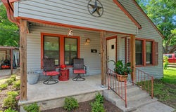 704 S Marable Street, West, TX 76691