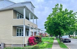 75 Alfred St, Clifton City, NJ 07013-3001