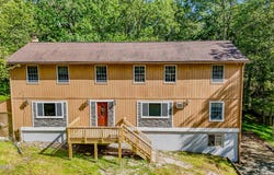 126 Fawn Lake Drive, Hawley, PA 18428