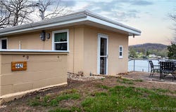 4421 Lower Prairie Hollow Road, Roach, MO 65787