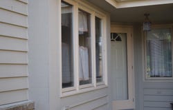 N21w24191 Dorchester Dr, Pewaukee, WI 53072
