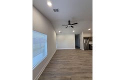 482 E Hayes St, Valley Center, KS 67147