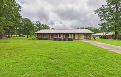 6788 Ridge Road, Columbus, MS 39705