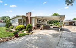 1627 33rd Avenue NE, Hickory, NC 28601