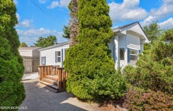 709 Union Avenue, Brielle, NJ 08730