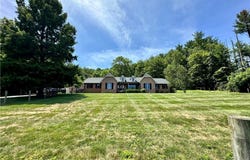 4770 Airy View Drive, Dresden, OH 43821