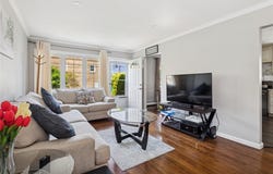 4 N 10th Street, New Hyde Park, NY 11040