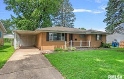 2307 E EASTVIEW Drive, Springfield, IL 62702