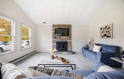26 Gore Avenue, Hatfield, MA 01038
