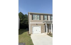 318 Oakwood, Milledgeville, GA 31061