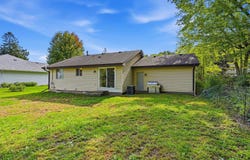 2657 5th Street E, Maplewood, MN 55119