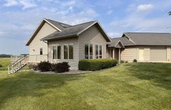 106 E Deaton Drive, Wayland, IA 52654
