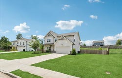 160 Brookstone Park E, Acworth, GA 30101