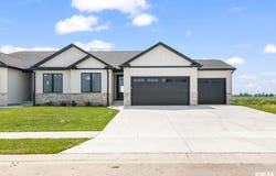 5302 Verdant Lane, Springfield, IL 62711
