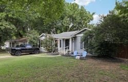408 Harrison Lane, Hurst, TX 76053