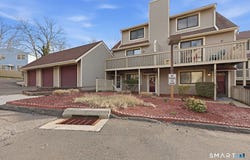 498 Woodward Avenue, New Haven, CT 06511