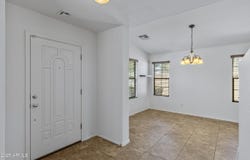 2076 S Seton Avenue, Gilbert, AZ 85295