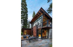 8750 Breakers Court, Truckee, CA 96161