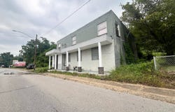 3608 7th Avenue, Charleston, WV 25387