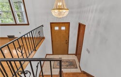428 Englewood Drive, Ross Twp, PA 15237