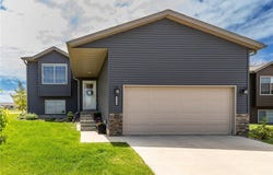 3900 Orchardview Lane NW, Rochester, MN 55901