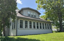 8 Sterling Street, Ellsworth, ME 04605
