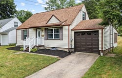 230 Parkview Avenue NW, North Canton, OH 44720