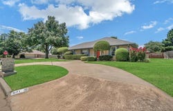 801 Cambridge Drive, Altus, OK 73521