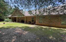 398 Barton Bethel Road, Nashville, AR 71852