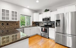 4233 SW 28TH Ct, Gresham, OR 97080