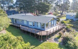 14350 Hanson Circle, Mendocino, CA 95460