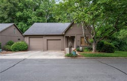 598 Ridgehaven Drive, Winston-Salem, NC 27104