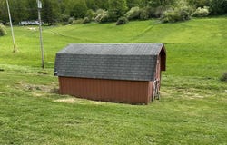 1367 Arner Rd, Chester, WV 26034
