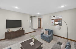 140 5th Street SW, Plainview, MN 55964