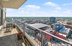 28 Campau Circle NW, Grand Rapids, MI 49503