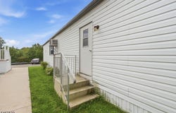 195 W Main St, Unit J, Chester Boro, NJ 07930-2403