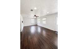 205 Riverview Dr, Wewahitchka, FL 32465