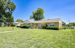 3331 Mueller Lane, St Joseph, MO 64506